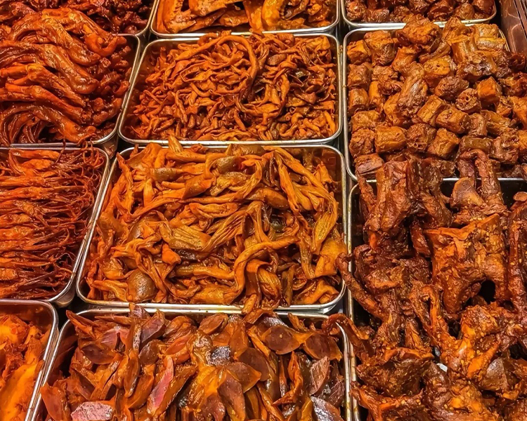 加盟周黑鸭大概要多少钱，周黑鸭加盟条件及费用多少