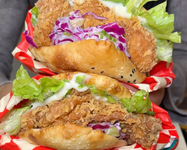 塔斯汀餐饮店加盟费明细概览，开塔斯汀汉堡店加盟费多少钱一年
